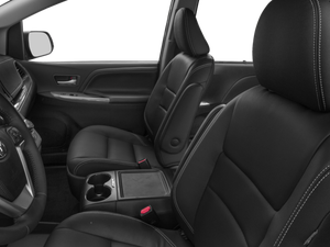 2016 Toyota Sienna SE 8 Passenger