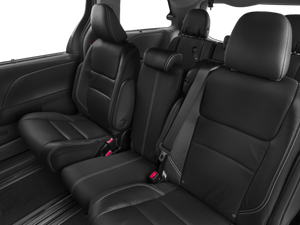 2016 Toyota Sienna SE 8 Passenger