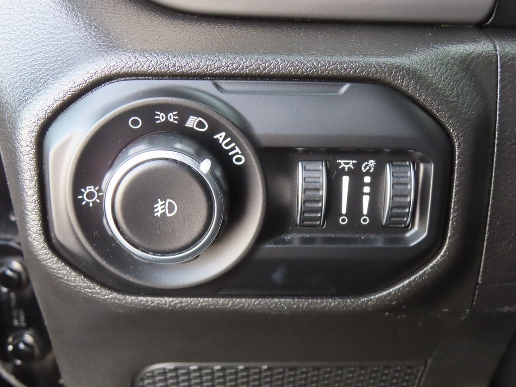 2022 Jeep Wrangler Unlimited Willys