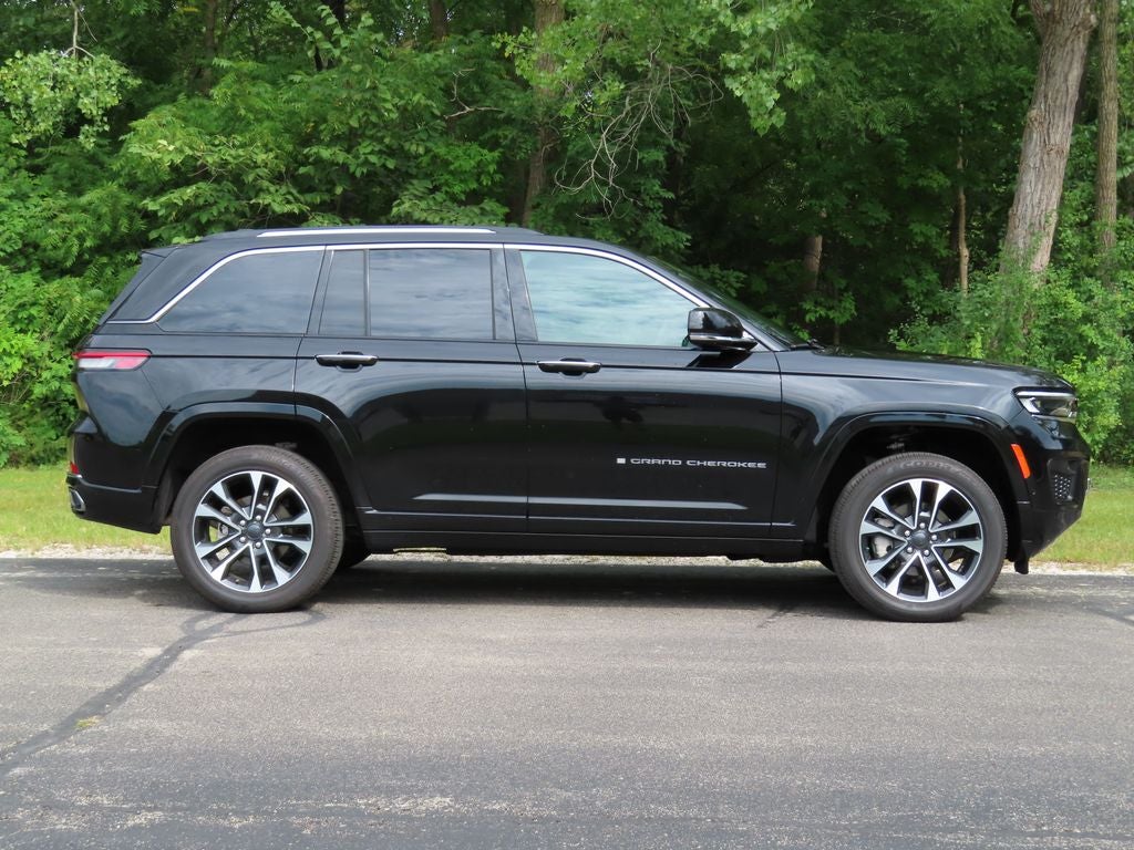 2022 Jeep Grand Cherokee Overland