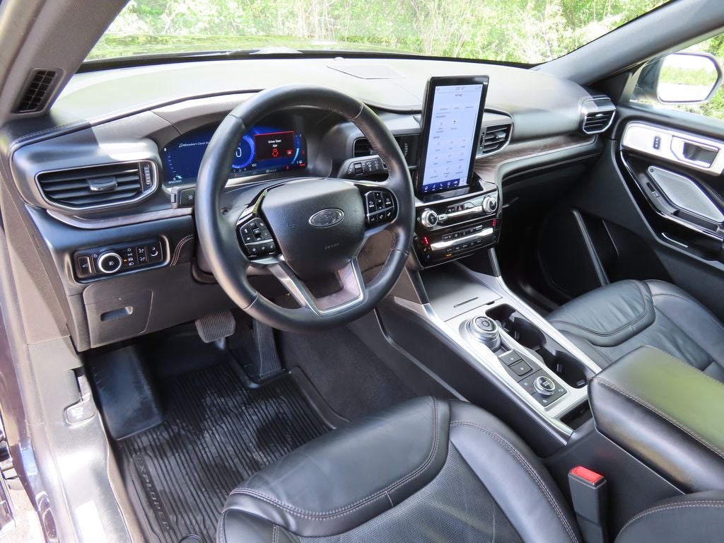 2023 Ford Explorer Platinum