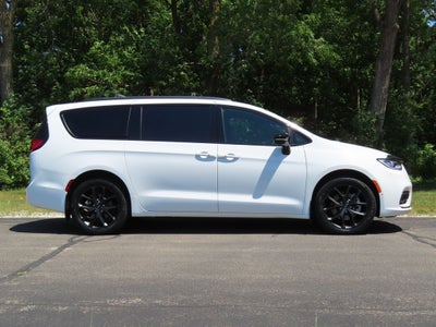 2024 Chrysler Pacifica Limited