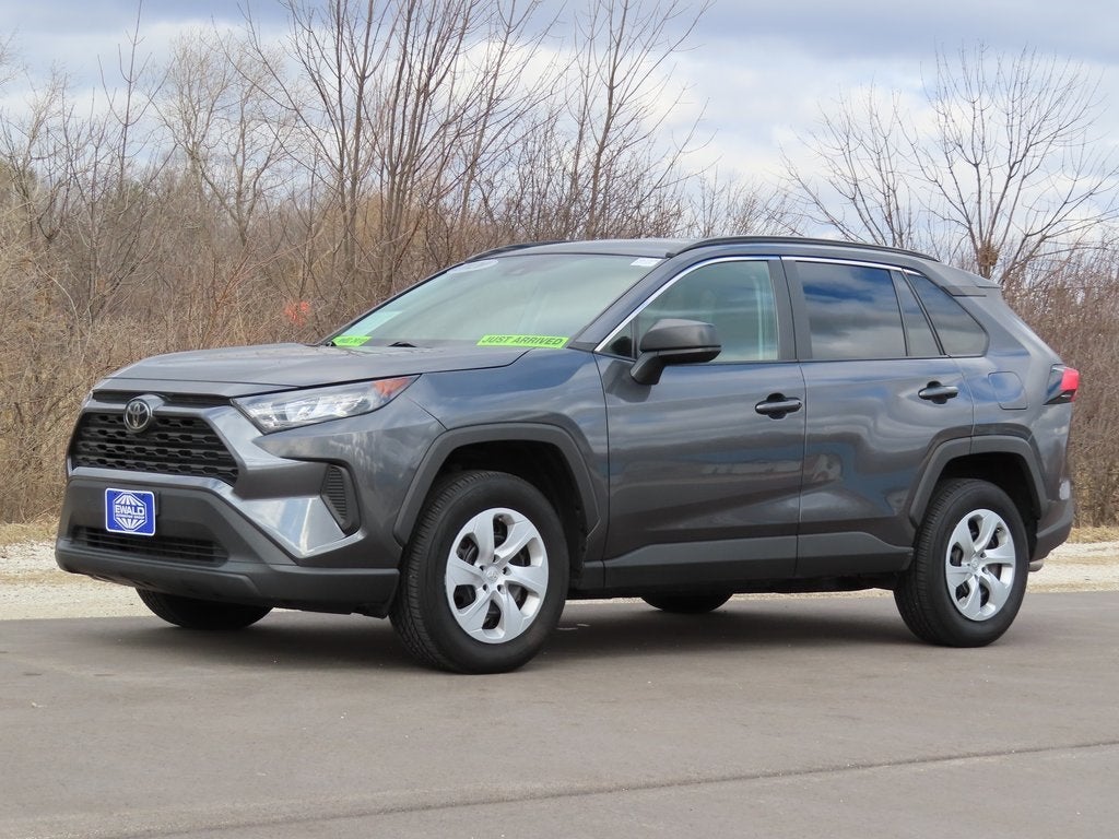 2020 Toyota RAV4 LE