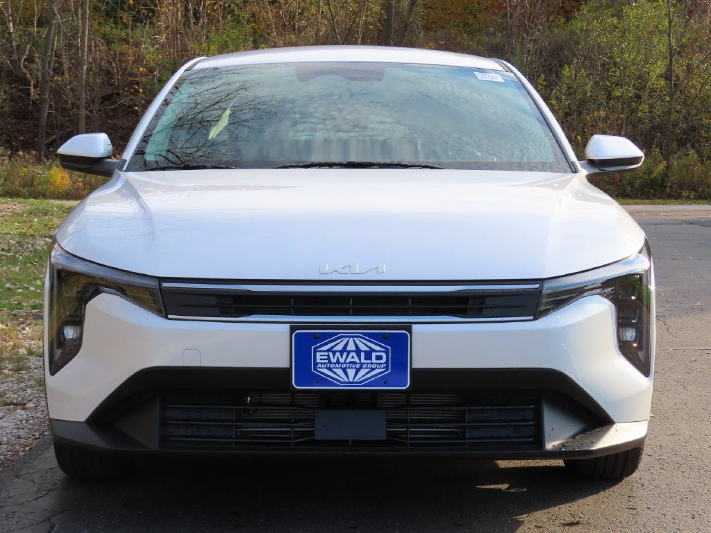 2027 Kia K4 LXS