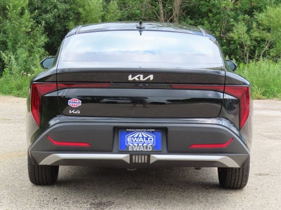 2026 Kia K4 LXS