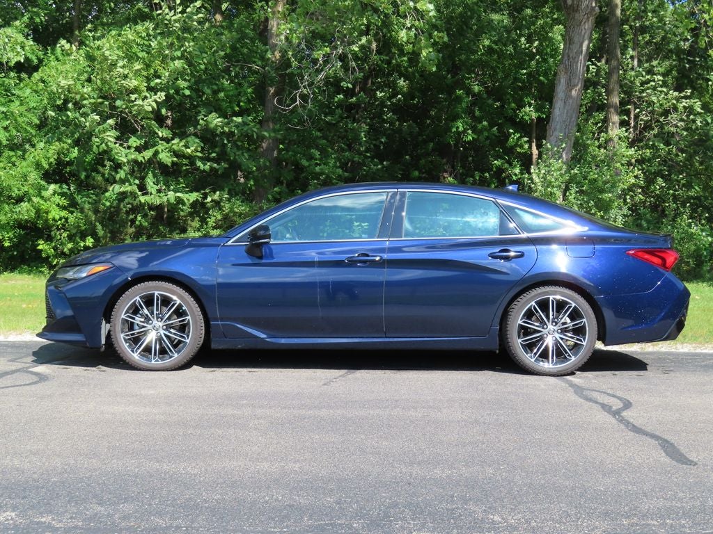 2022 Toyota Avalon Touring