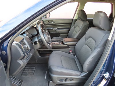 2024 Nissan Pathfinder SV