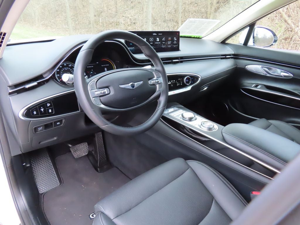 2025 Genesis GV70 2.5T