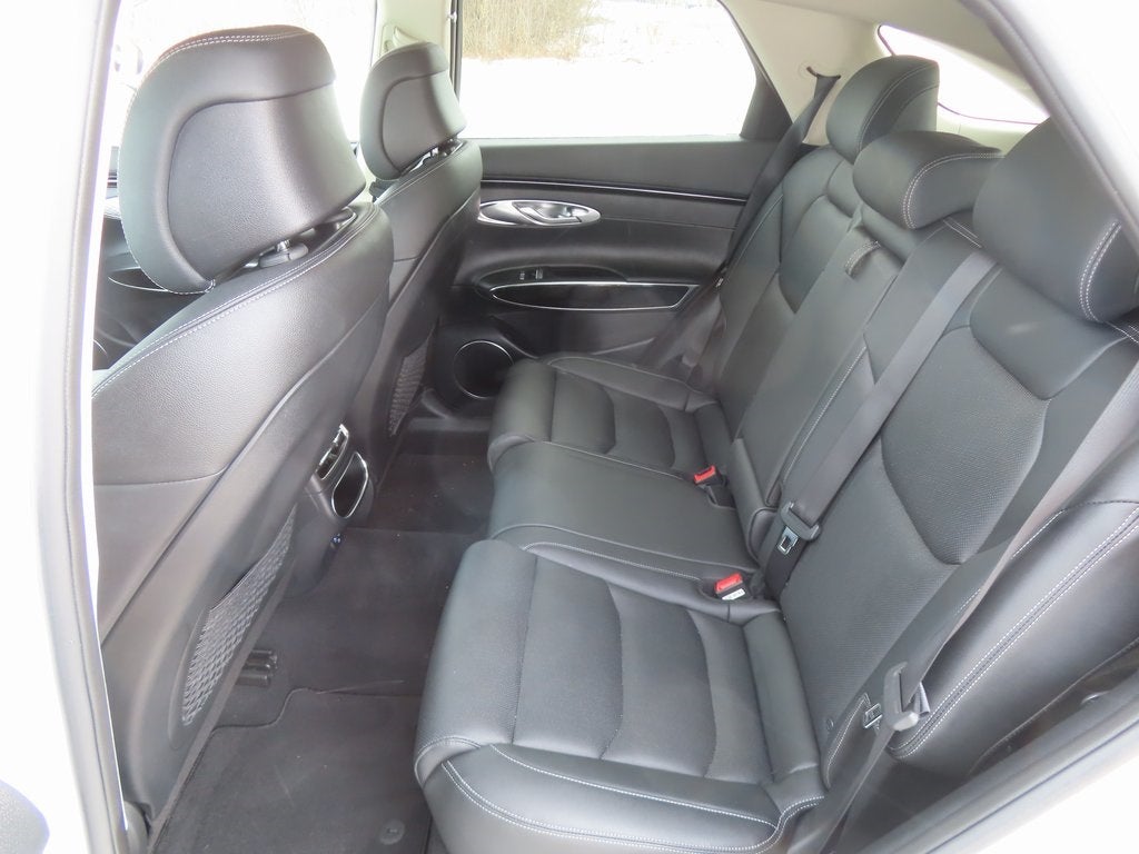 2025 Genesis GV70 2.5T