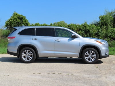 2016 Toyota Highlander LE Plus V6