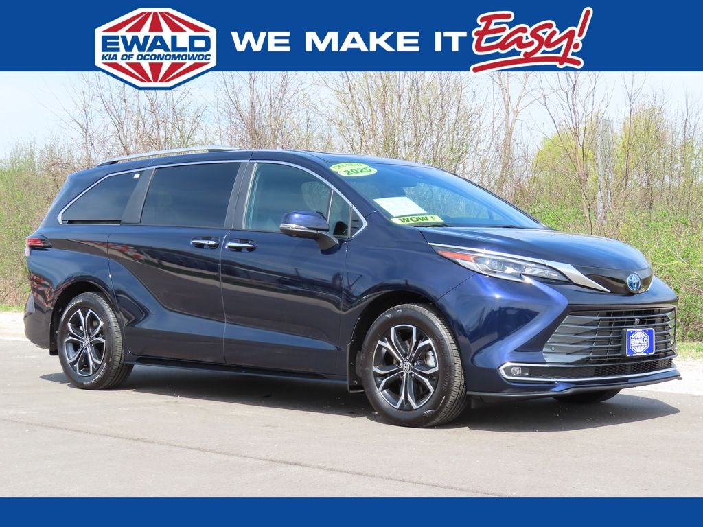 2025 Toyota Sienna Platinum 7 Passenger