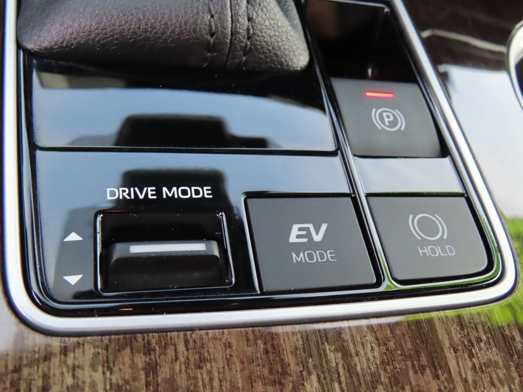 2025 Toyota Sienna Platinum 7 Passenger
