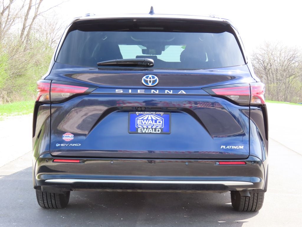 2025 Toyota Sienna Platinum 7 Passenger