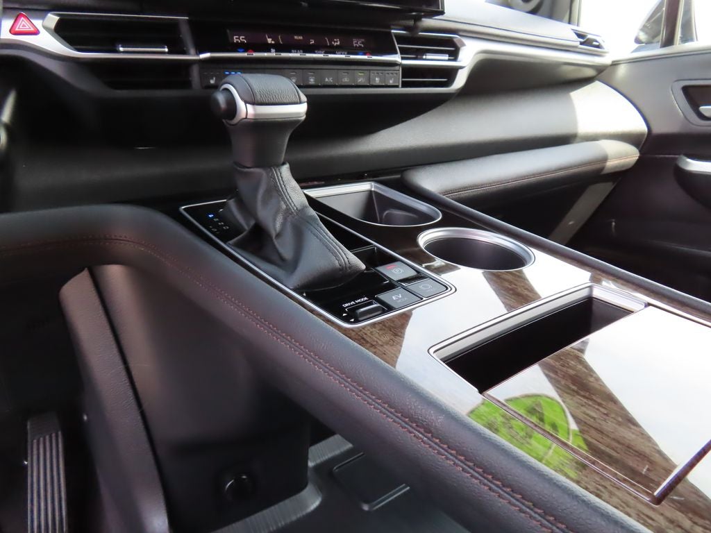 2025 Toyota Sienna Platinum 7 Passenger