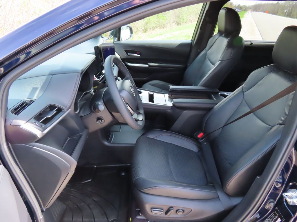 2025 Toyota Sienna Platinum 7 Passenger