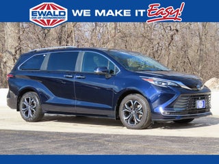 2025 Toyota Sienna Platinum 7 Passenger