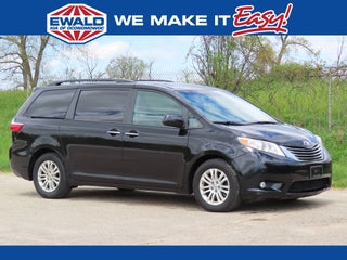 2016 Toyota Sienna XLE 8 Passenger