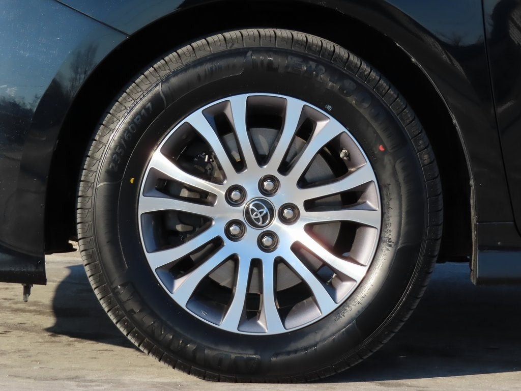 2019 Toyota Sienna XLE