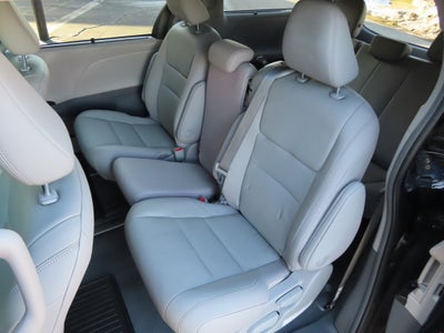 2019 Toyota Sienna XLE