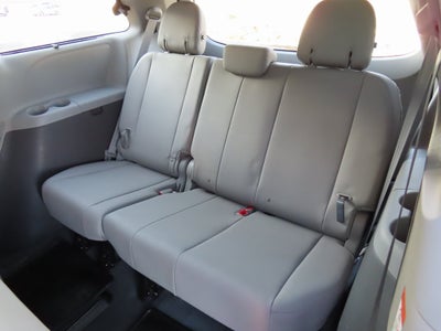 2019 Toyota Sienna XLE