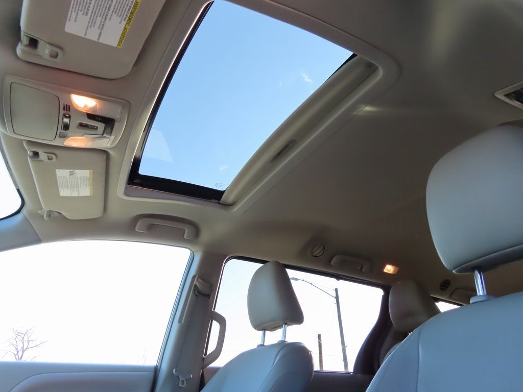 2019 Toyota Sienna XLE