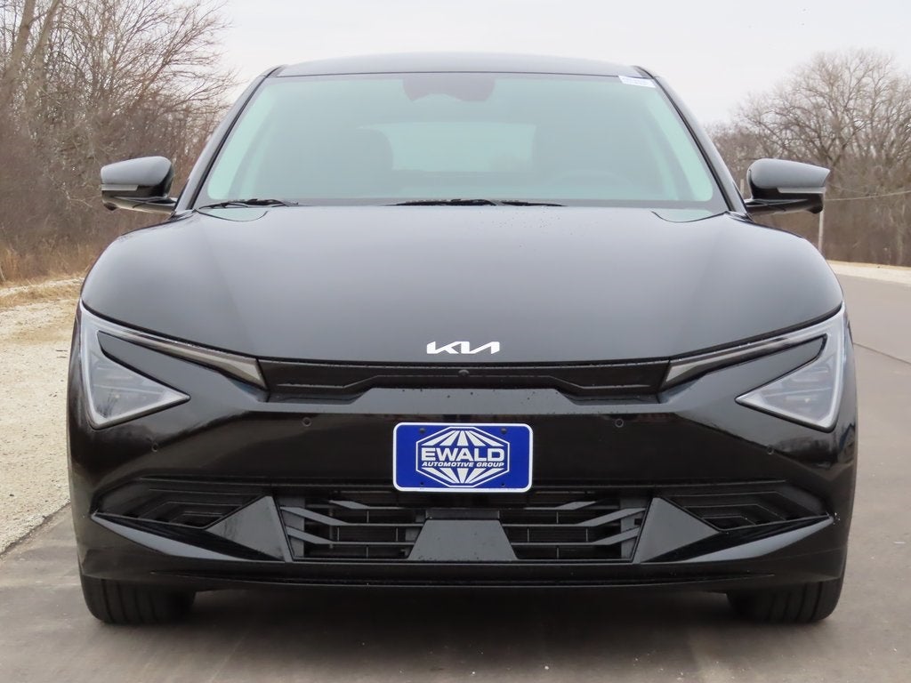 2025 Kia EV6 Base