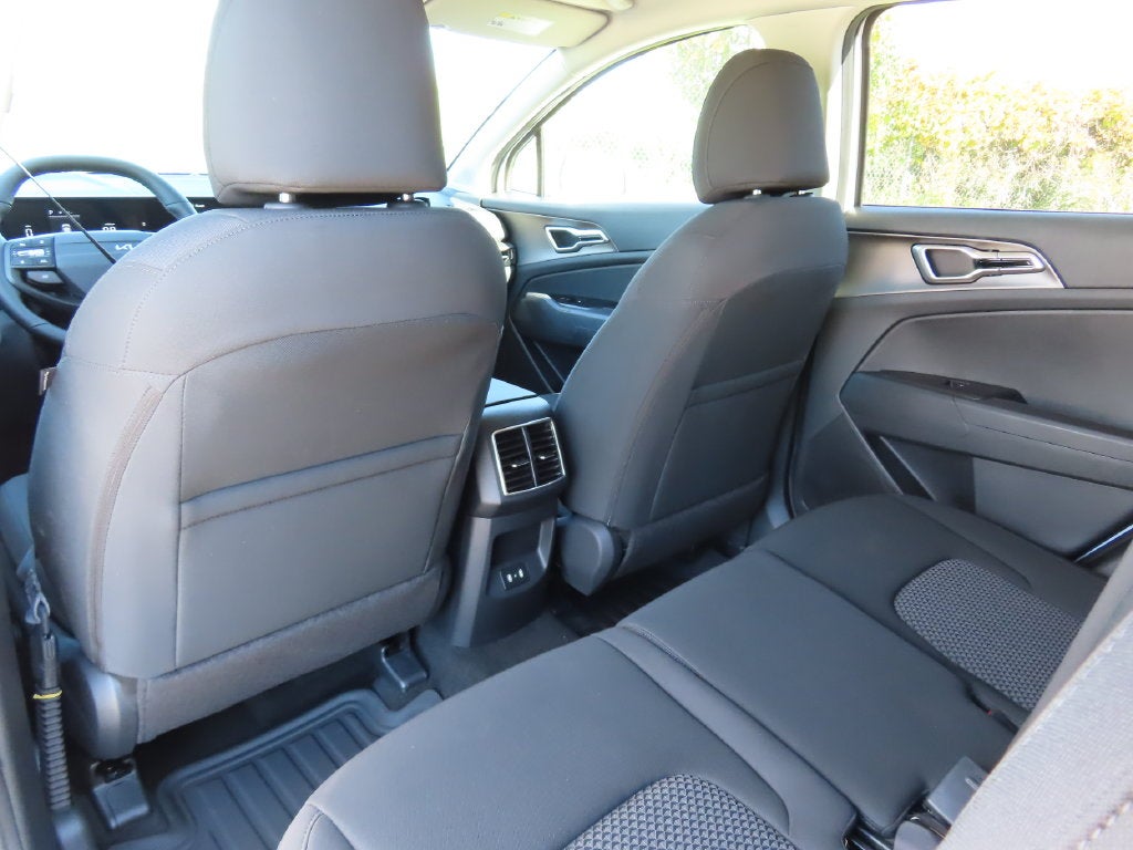 2027 Kia Sportage LX