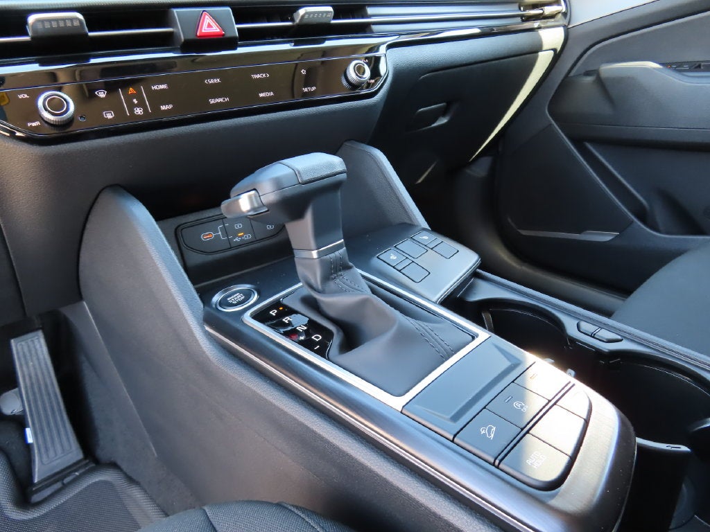 2027 Kia Sportage LX