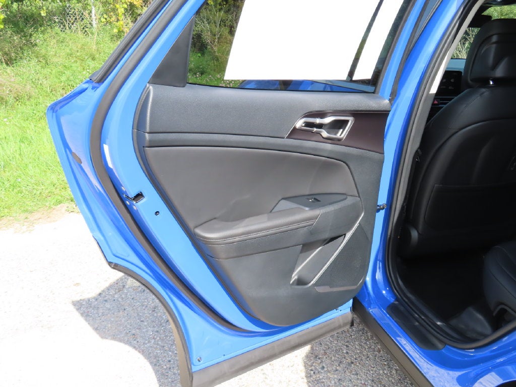 2027 Kia Sportage EX