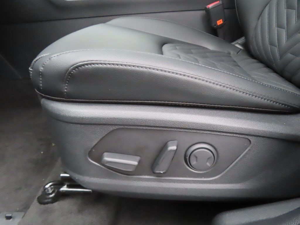 2026 Kia Sportage X-Line w/ Premium Package