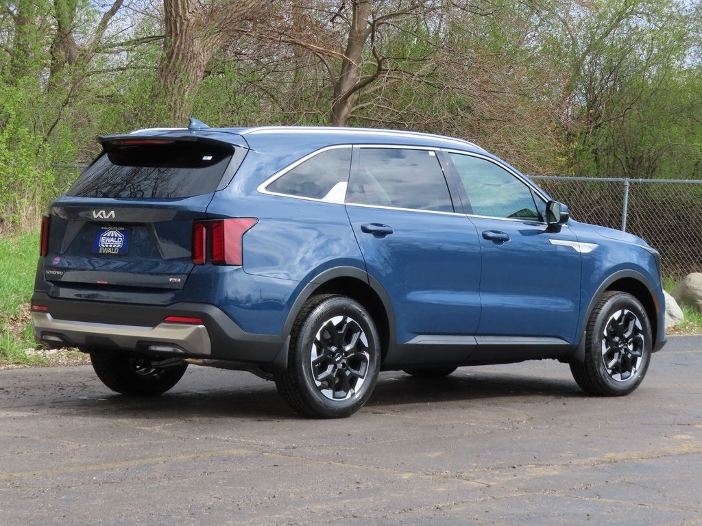 2025 Kia Sorento S