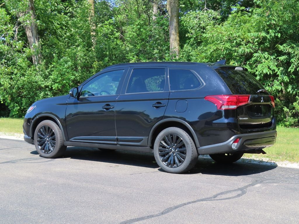 2020 Mitsubishi Outlander LE