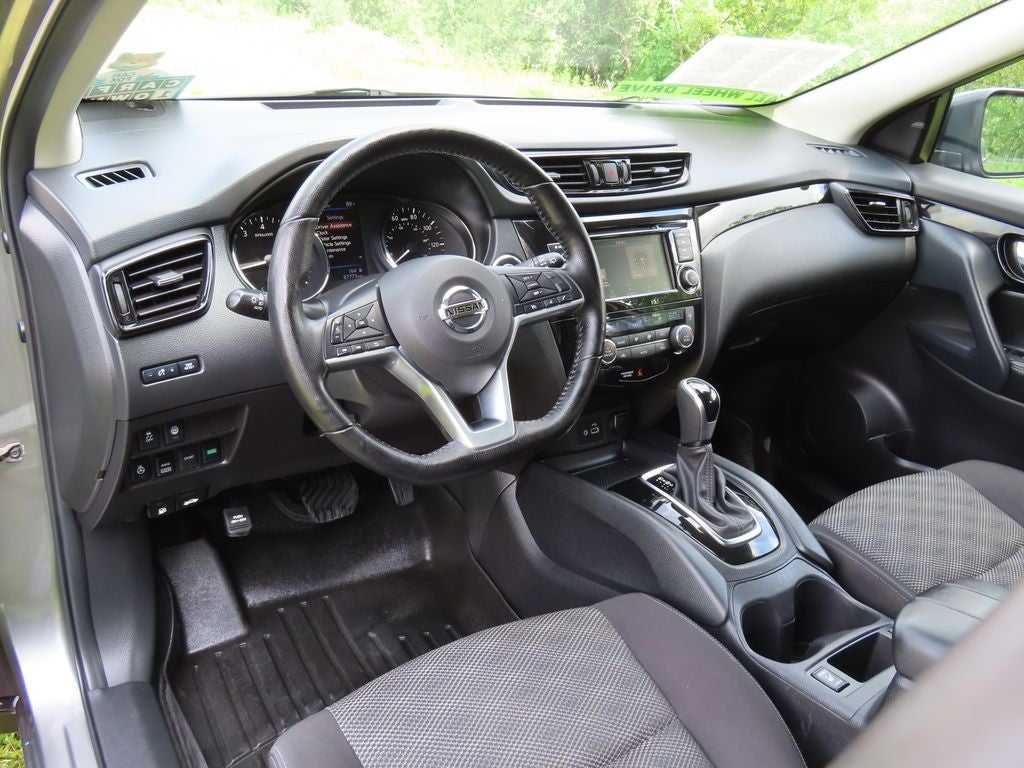 2021 Nissan Rogue Sport SV
