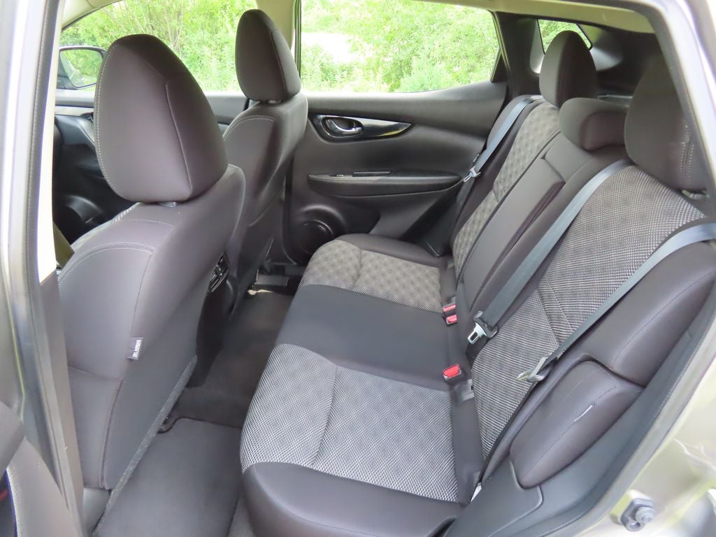 2021 Nissan Rogue Sport SV