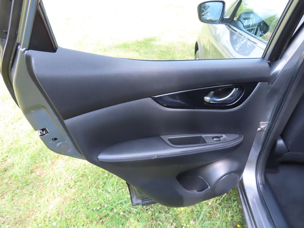 2021 Nissan Rogue Sport SV