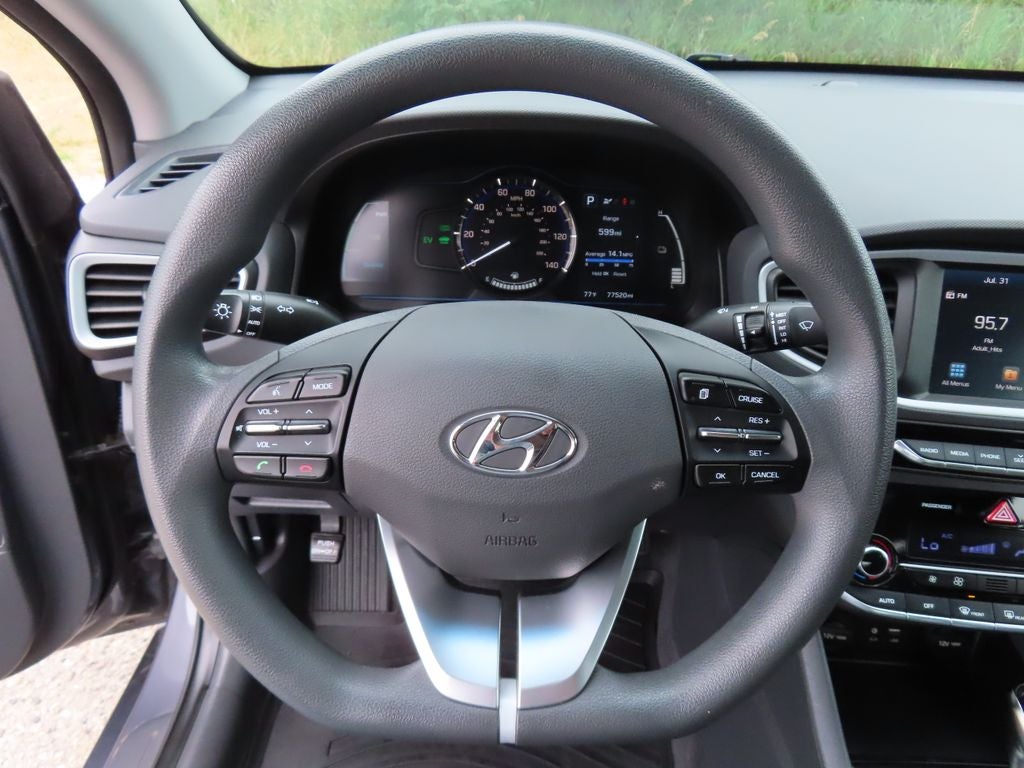 2017 Hyundai Ioniq Hybrid Blue
