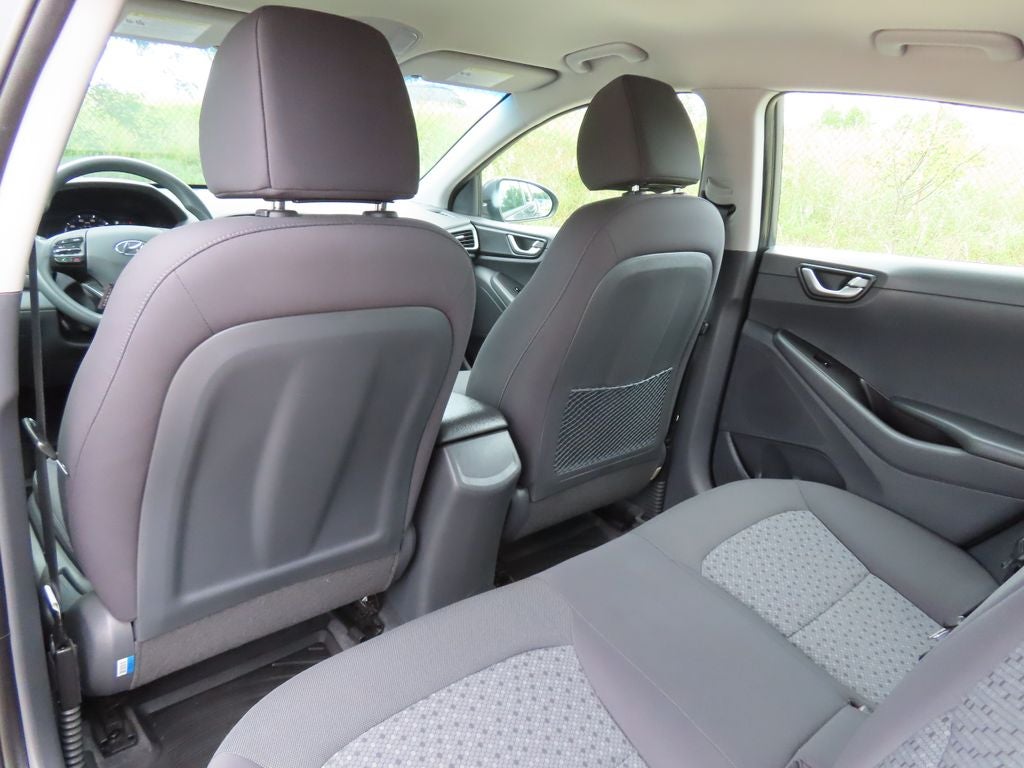 2017 Hyundai Ioniq Hybrid Blue