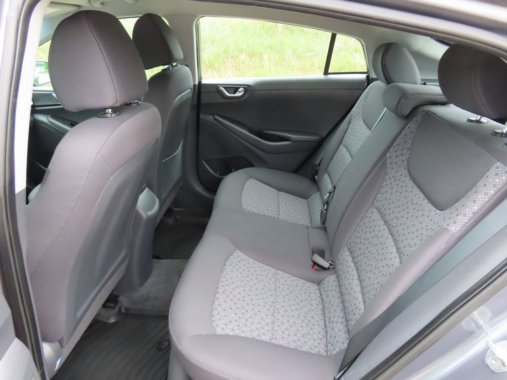 2017 Hyundai Ioniq Hybrid Blue