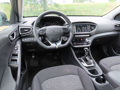 2017 Hyundai Ioniq Hybrid Blue