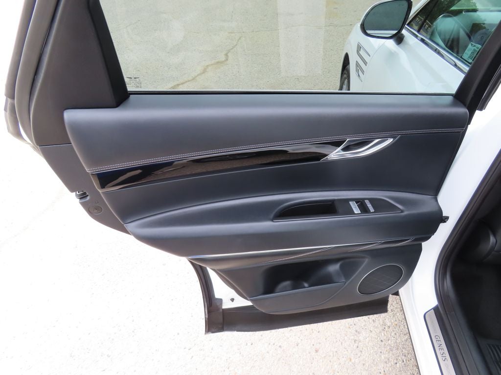 2025 Genesis GV80 2.5T