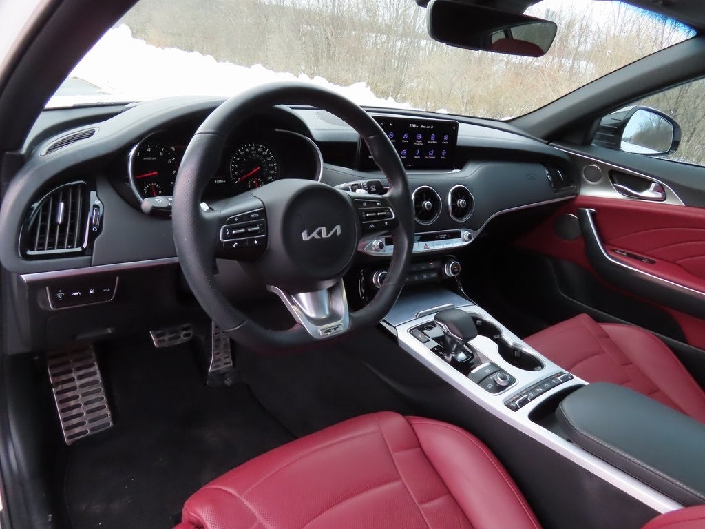2023 Kia Stinger GT2