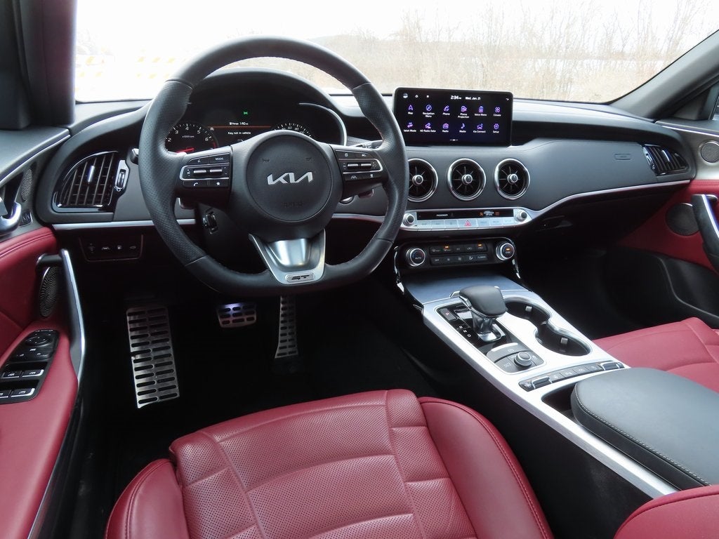 2023 Kia Stinger GT2