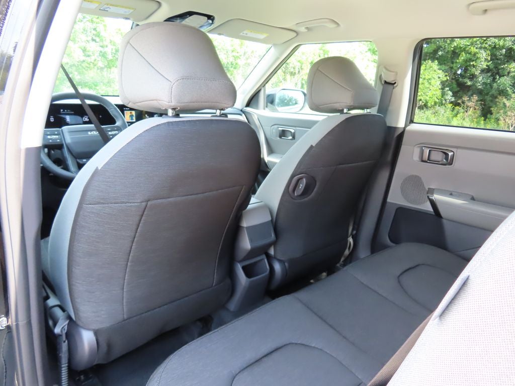 2027 Kia Seltos LX
