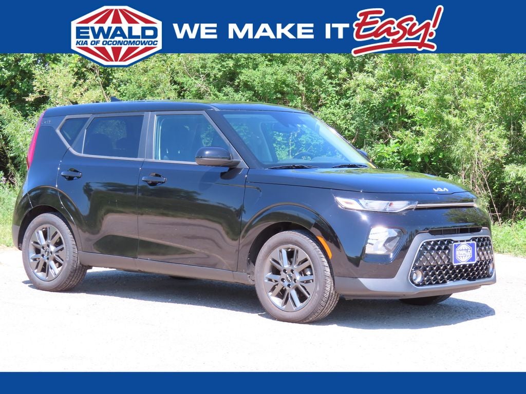 2022 Kia Soul 2.0L EX 6 IVT's photo