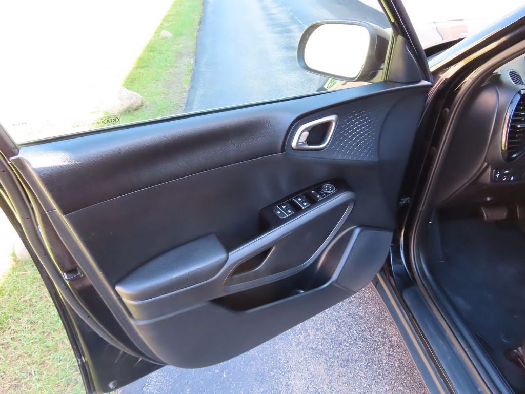 2022 Kia Soul EX
