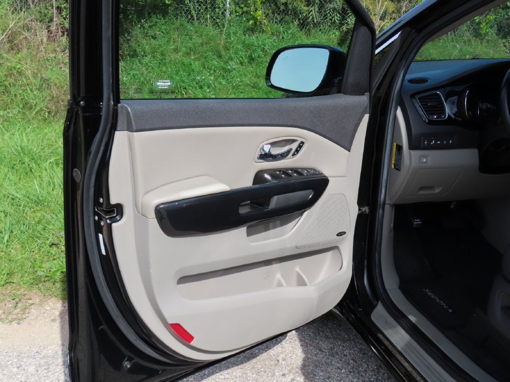 2016 Kia Sedona SX