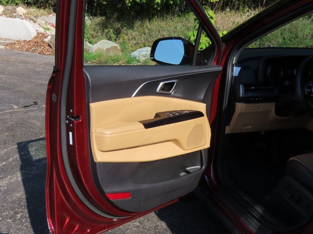 2024 Kia Carnival LXS