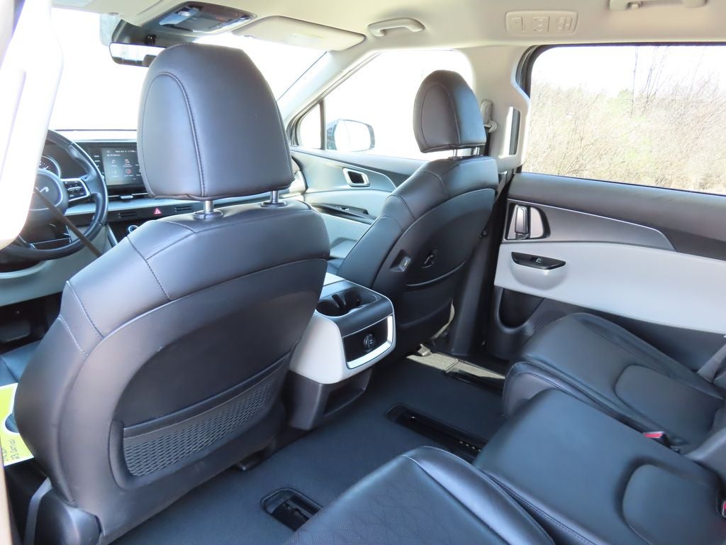 2023 Kia Carnival LX Seat Package