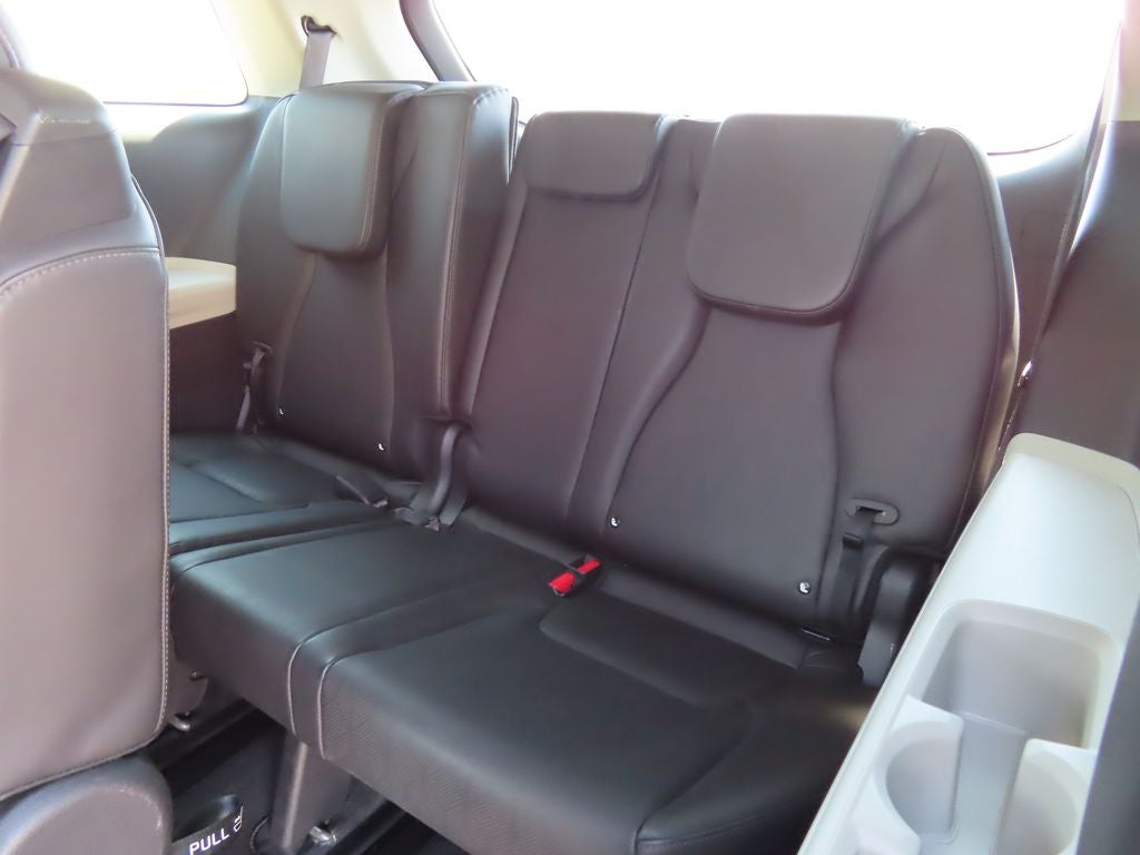 2023 Kia Carnival LX Seat Package
