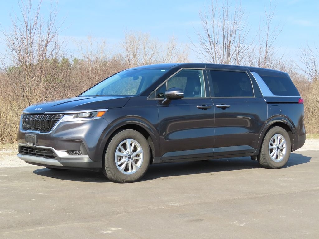 2023 Kia Carnival LX